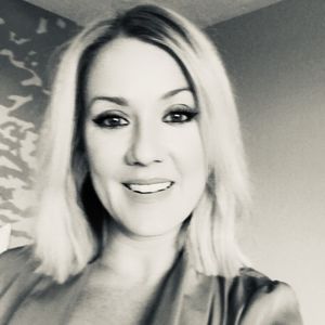 Meet your Posher, Gabriela